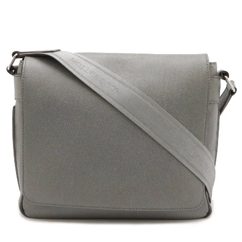 Forward Trendsetter Louis Vuitton Taiga Roman PM Shoulder Bag M32700 Everyday Bags, Budget-Friendly Forward Trendsetter Louis Vuitton Taiga Roman PM Shoulder Bag M32700 Everyday Bags, Budget-Friendly
