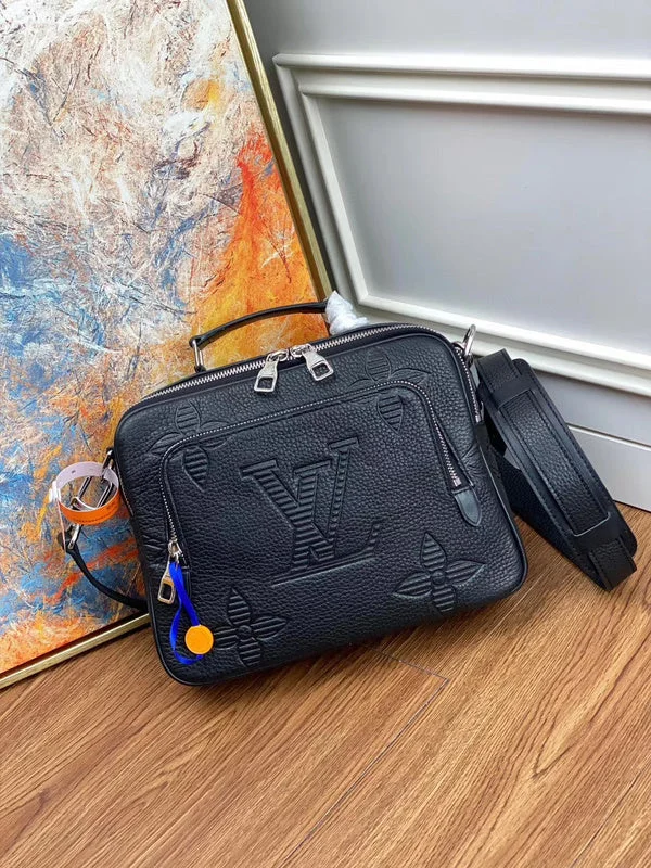 Stylish Bags For Fashion Bloggers LOV2 Bags - Luxurious Bags 2503 The Ultimate Sale On Must-Have Handbags Stylish Bags For Fashion Bloggers LOV2 Bags - Luxurious Bags 2503 The Ultimate Sale On Must-Have Handbags