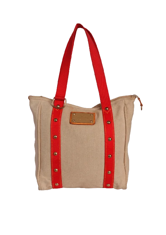 Luxury Bags With Premium Materials And Craftsmanship ANTIGUA CABAS MM Designer Bags At Exclusive Clearance Prices Luxury Bags With Premium Materials And Craftsmanship ANTIGUA CABAS MM Designer Bags At Exclusive Clearance Prices