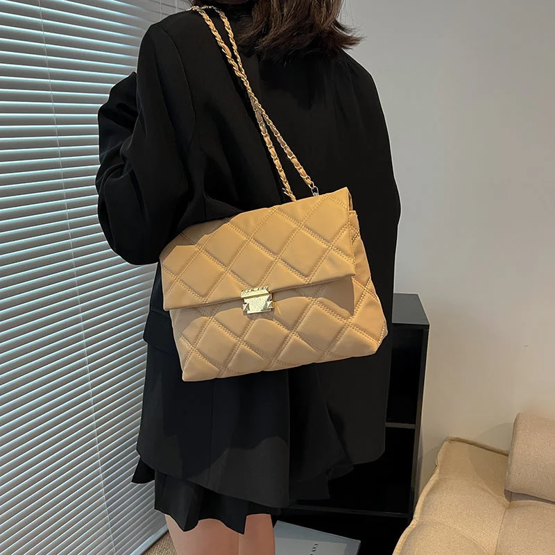 Black Friday Deals On Stylish Handbags Wholesale Lingge Chain PU Single Shoulder Crossbody Bag The Perfect Bag Sale Is Here Black Friday Deals On Stylish Handbags Wholesale Lingge Chain PU Single Shoulder Crossbody Bag The Perfect Bag Sale Is Here