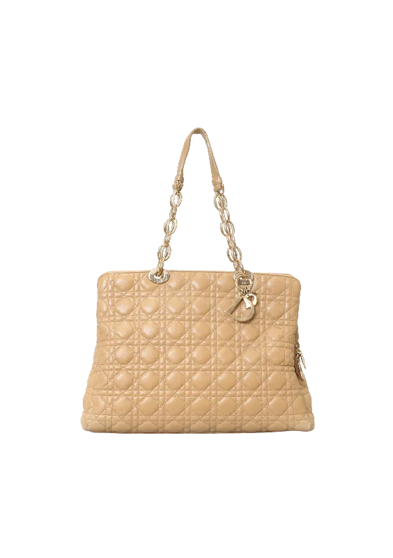 Trendy Looks On Sale CANNAGE SHOPPER TOTE Luxury Bags, Budget Prices