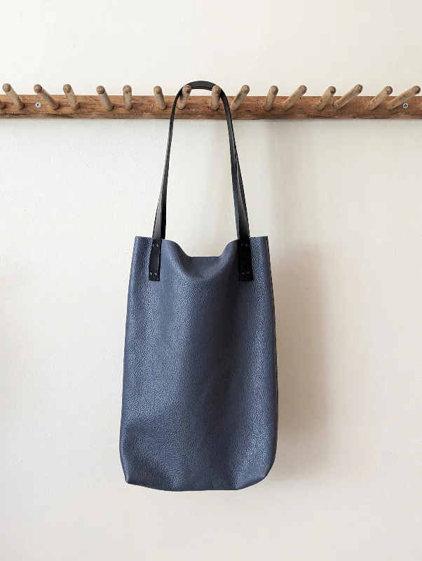 Sophisticated Style Offers Tall Thin Leather Tote - Ocean Premium Bags, Special Prices Sophisticated Style Offers Tall Thin Leather Tote - Ocean Premium Bags, Special Prices