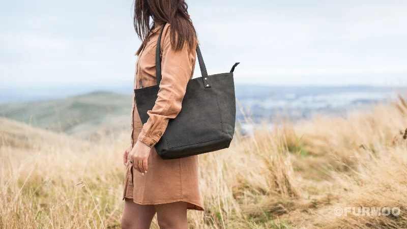 Cozy Handbags With Clearance Prices Steel Leather Tote Luxury Totes At The Lowest Prices Of The Season Cozy Handbags With Clearance Prices Steel Leather Tote Luxury Totes At The Lowest Prices Of The Season