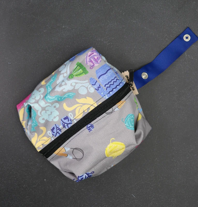 Hot Items Snap and Stash Notions Bag in the Feeling of Finished Exclusive Bag Deals – Perfect For Any Occasion Hot Items Snap and Stash Notions Bag in the Feeling of Finished Exclusive Bag Deals – Perfect For Any Occasion