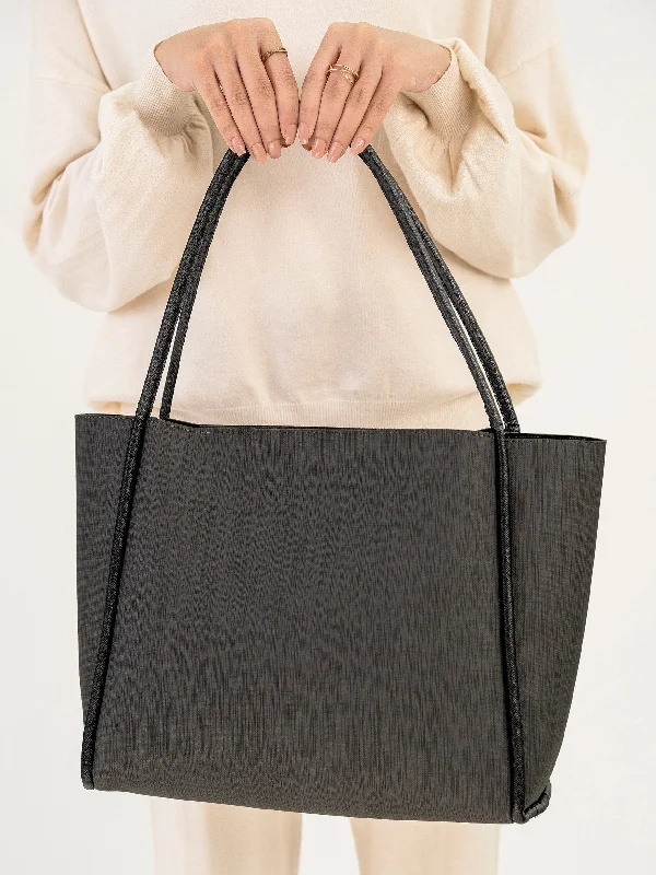 Classic Tote Bag Luxury Totes At The Lowest Prices Of The Season