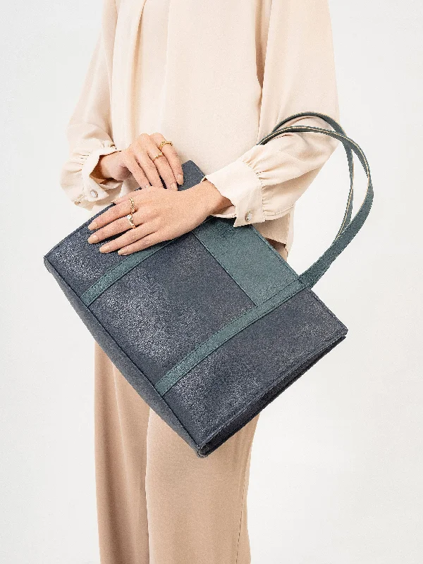 Classic Tote Bag Must-Have Bags, Big Discounts