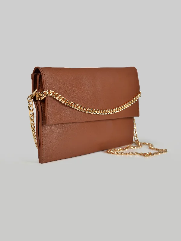 Chained Clutch Grab Stylish Bags Before They're Gone