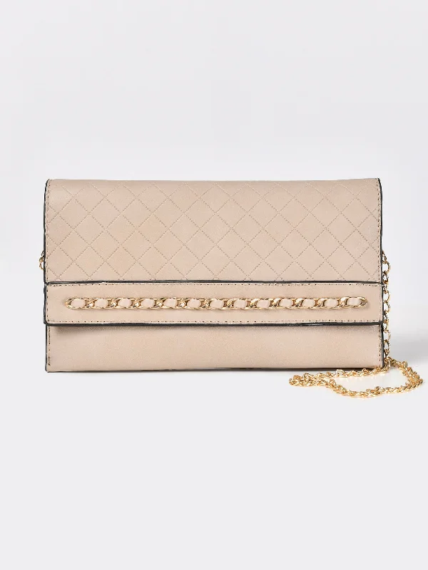 Chained Textured Clutch Premium Bags At Special Prices