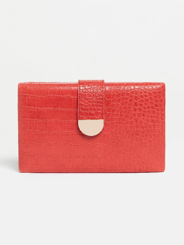 Textured Box Clutch Premium Handbags At Unbeatable Markdowns