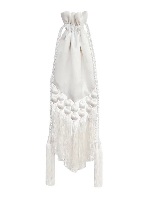 Leon Bag in Off White Everyday Elegance At Lower Prices