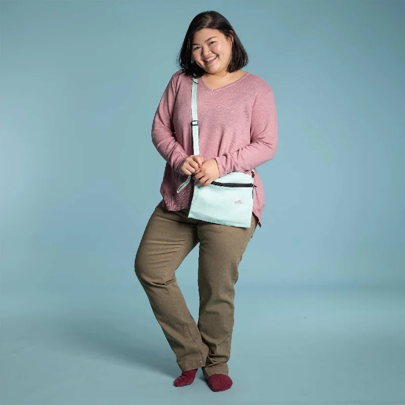METRO Organic Hemp iPad Sleeve / Shoulder Bag (2 Sizes) (Plastic-free, Lined with 100% Organic Cotton Fleece) (Unisex) Luxury Handbags, Budget-Friendly METRO Organic Hemp iPad Sleeve / Shoulder Bag (2 Sizes) (Plastic-free, Lined with 100% Organic Cotton Fleece) (Unisex) Luxury Handbags, Budget-Friendly