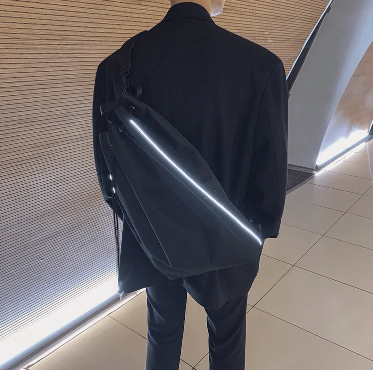 REFLECTIVE SHOULDER BACKPACK Sleek Bags, Perfect Prices
