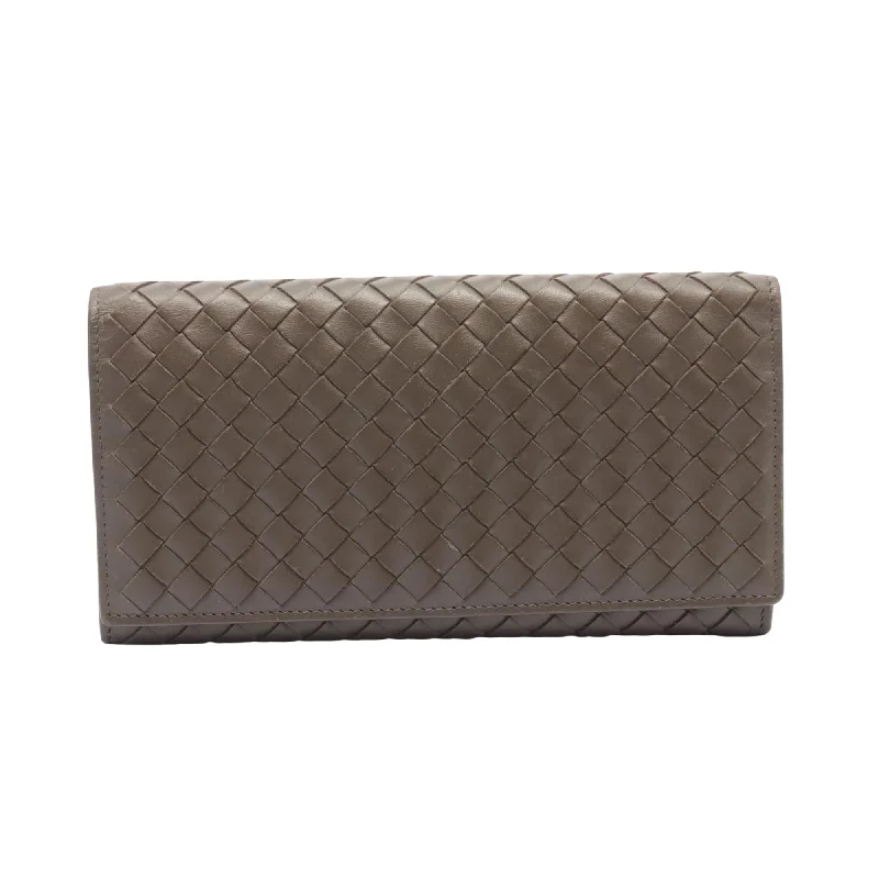 Bottega Veneta Intrecciato Leather Wallet (Pre-Owned) Luxury Handbags At Budget-Friendly Rates Bottega Veneta Intrecciato Leather Wallet (Pre-Owned) Luxury Handbags At Budget-Friendly Rates