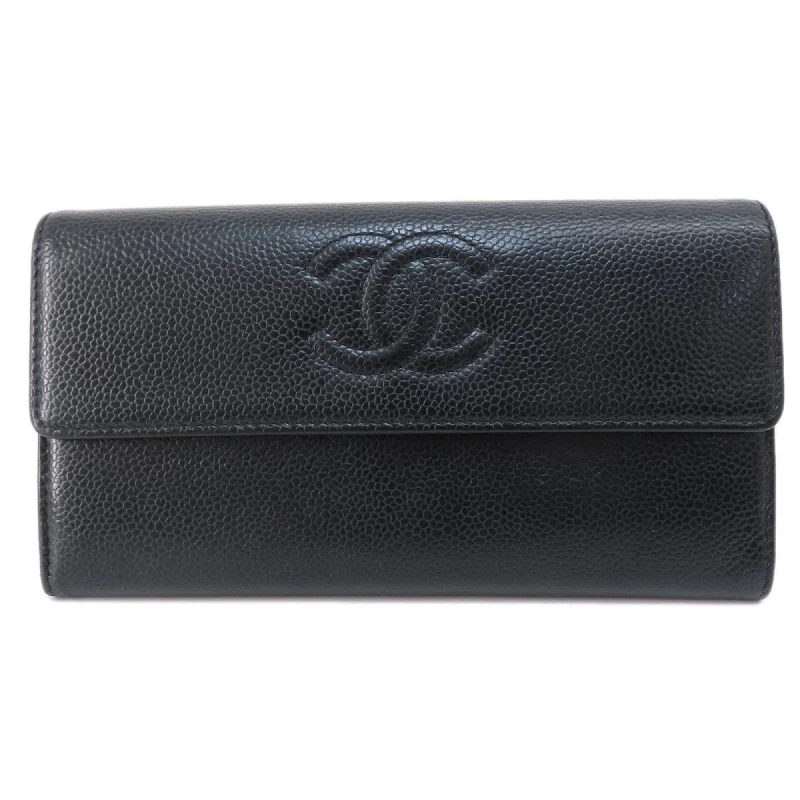 Chanel Logo Cc Leather Wallet (Pre-Owned) Stylish Handbags At Unbeatable Discounts Chanel Logo Cc Leather Wallet (Pre-Owned) Stylish Handbags At Unbeatable Discounts