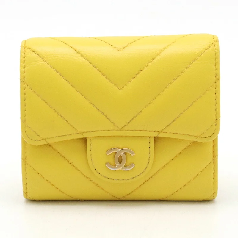 Chanel V-Stich  Leather Wallet  (Pre-Owned) Everyday Bags, Budget-Friendly
