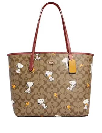 Casual Fashion Coach Coach X Peanuts City Tote In Signature Canvas With Snoopy Woodstock Print Upgrade Your Look With Our Bag Sale Casual Fashion Coach Coach X Peanuts City Tote In Signature Canvas With Snoopy Woodstock Print Upgrade Your Look With Our Bag Sale