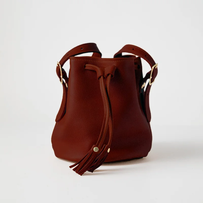 Dark Tan Bulldog Bucket Bag Your Perfect Bag At The Perfect Price