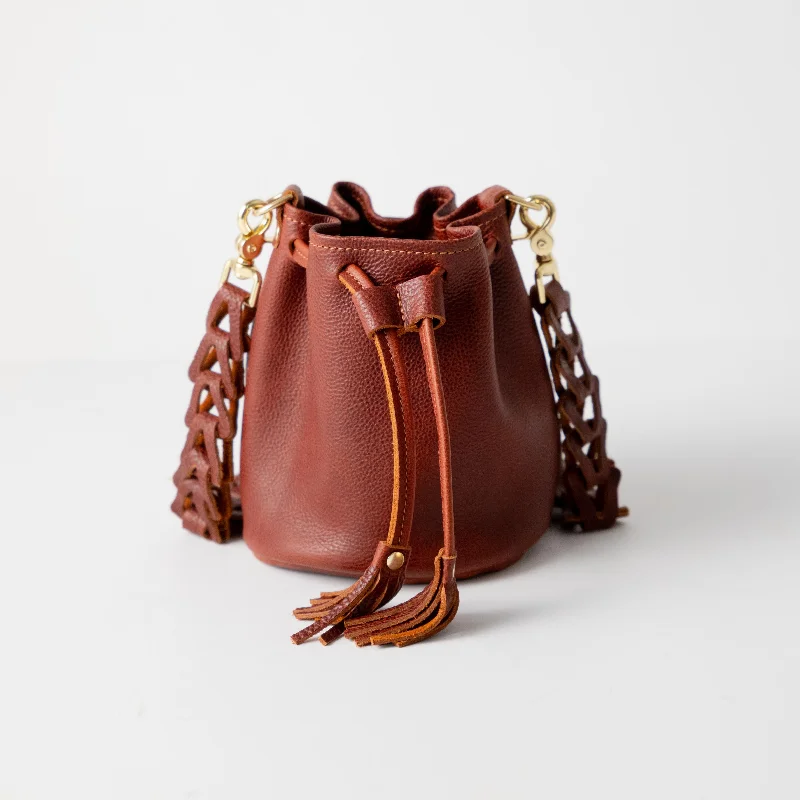 Dark Tan Bulldog Mini Bucket Bag Exclusive Bag Deals – Perfect For Any Occasion