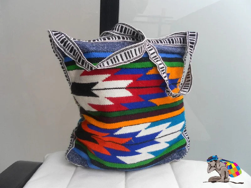 HANDMADE “kulur” ZIGZAG MESSENGER BAG Trendy & Timeless Bags, Now On Sale