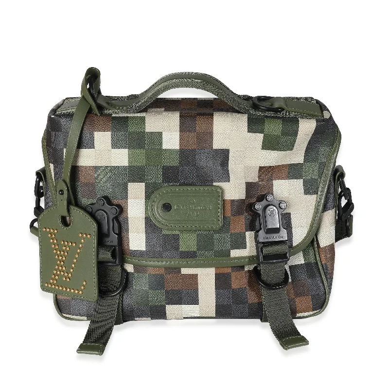 Louis Vuitton Green Damoflage Canvas LV Trail Messenger Must-Have Bags At Irresistible Discounts Louis Vuitton Green Damoflage Canvas LV Trail Messenger Must-Have Bags At Irresistible Discounts
