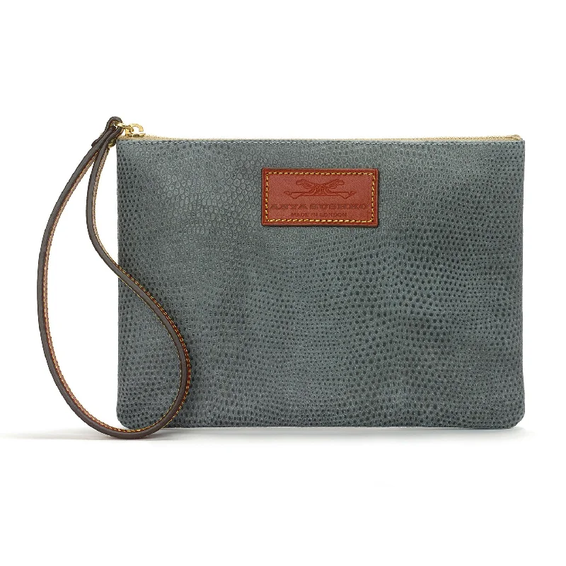 Wristlet Chic Handbags At Special Promotional Prices