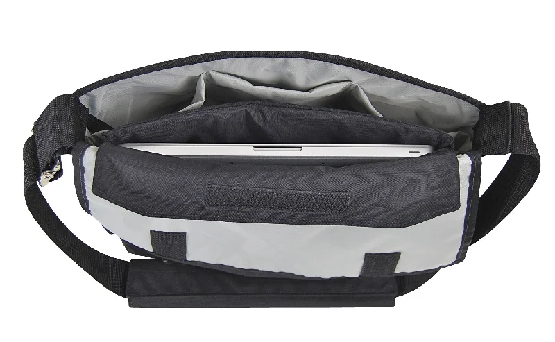 The Laptop Messenger Bag Timeless Handbags Now At Special Discounts